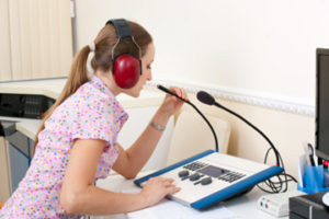 audiologist hearing test